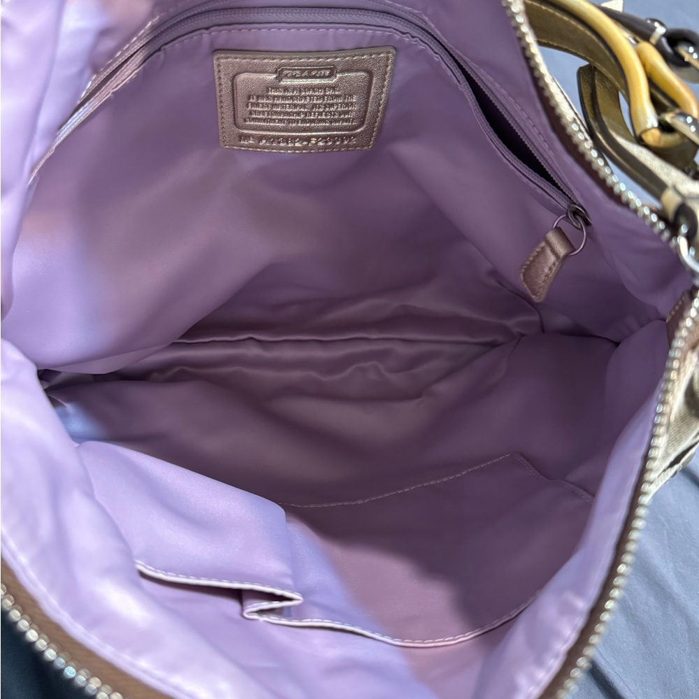 Coach purse - Picture 2 of 6